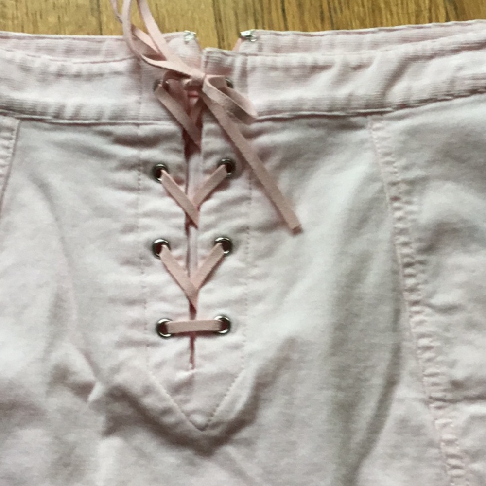 Mini skirt - Picture 2 of 4
